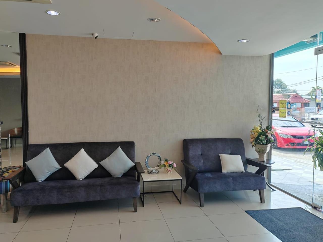 Bg Business Hotel Букіт-Мертаджам Екстер'єр фото